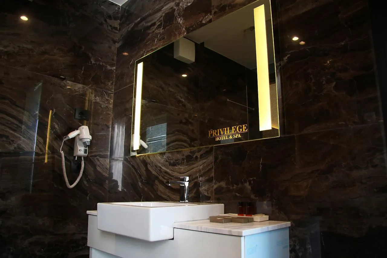 Privilege Hotel & Spa Farke e Madhe
