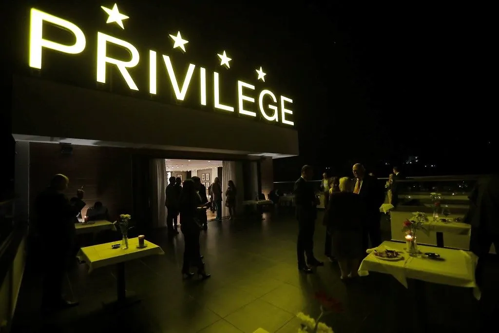 Privilege Hotel & Spa Farke e Madhe
