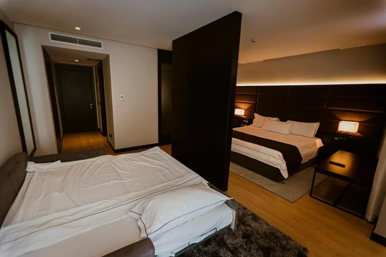 Privilege Hotel & Spa Farke e Madhe