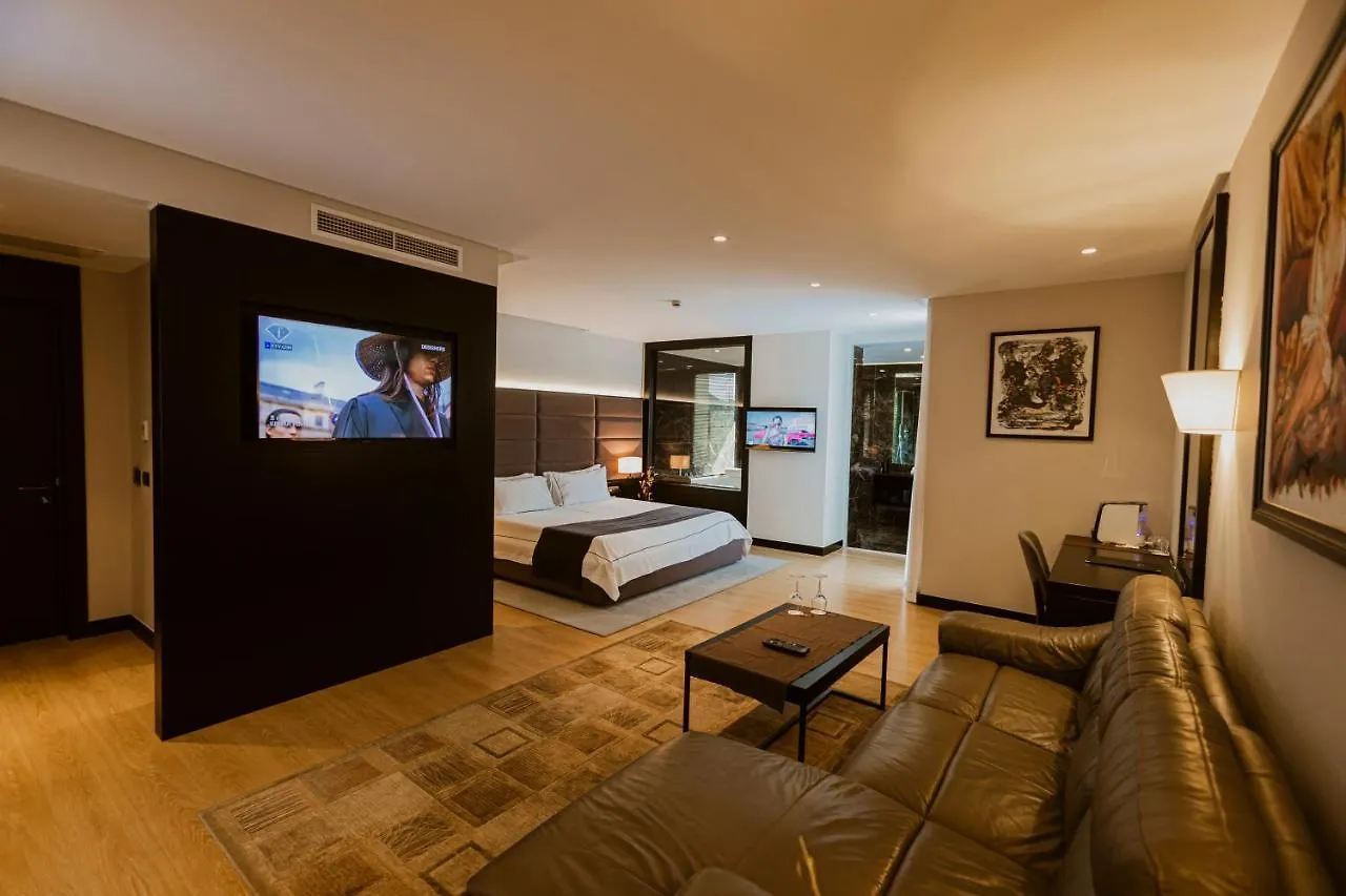 Privilege Hotel & Spa Farke e Madhe 4*,