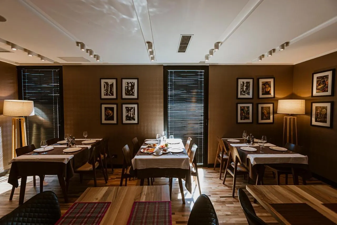 Privilege Hotel & Spa Farke e Madhe