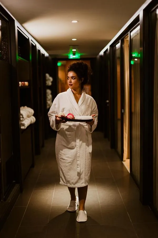 Privilege Hotel & Spa Farke e Madhe 4*,  Arnavutluk