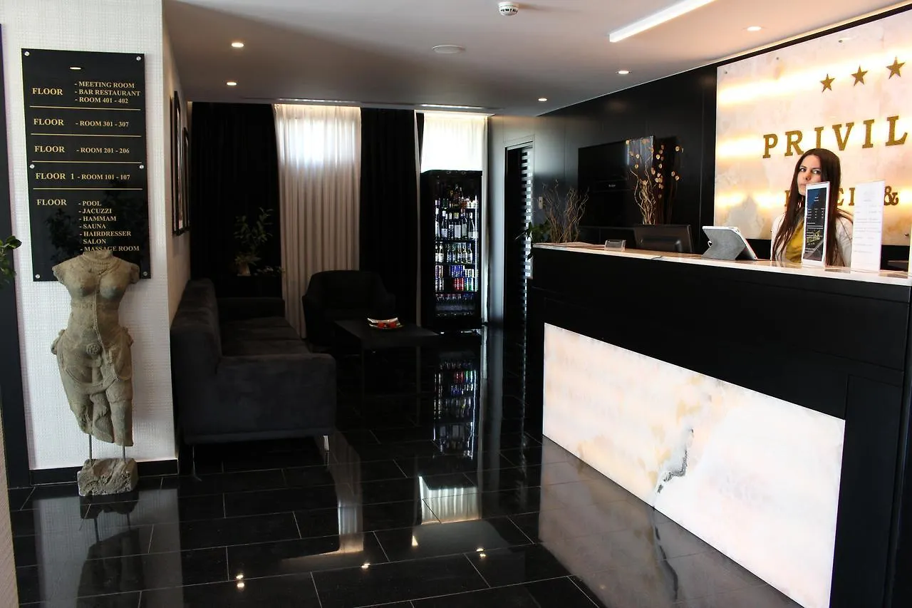 Privilege Hotel & Spa Farke e Madhe